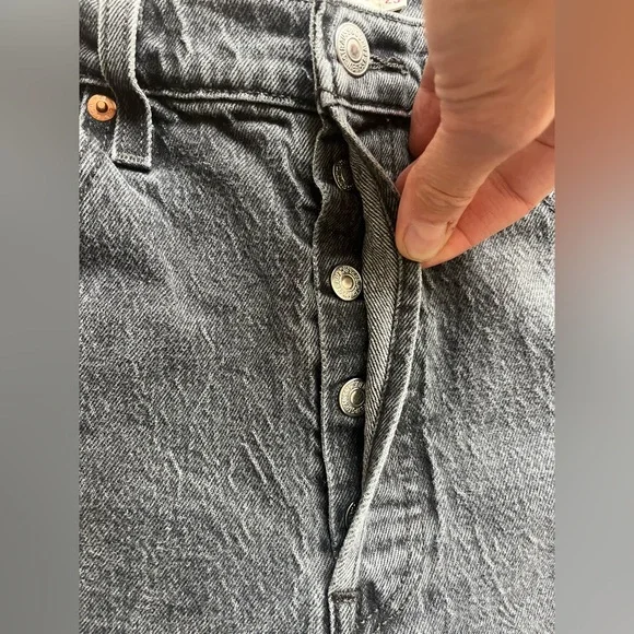 Levi’s Ribcage Straight Jeans High Rise Black Wash Cropped Ankle 30x 27 - Picture 8 of 9